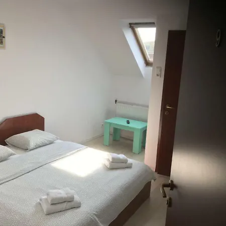 Tiptill House Guest house